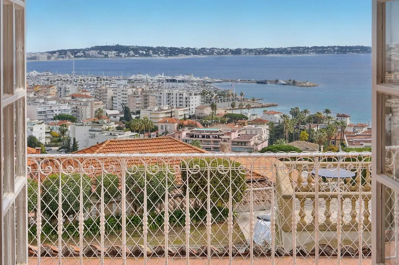 Immogroom- Top Of Villa 200M2 - Garden - Pool - Sea View - Parking - Wifi Vallauris 0*,  Francia